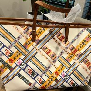 Tory Burch Kerrington Square Tote